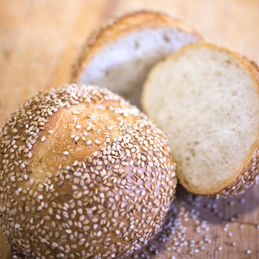 SEMOLINA DINNER ROLL