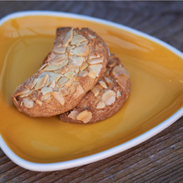 HALF MOON WITH SLICED ALMONDS