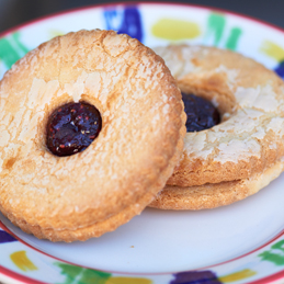 LARGE RASPBERRY LINZER TART